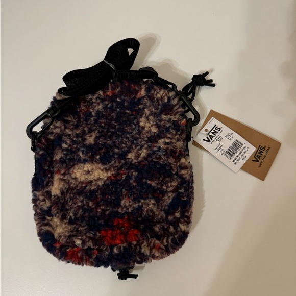 25. VANS MN BAIL SHOULDER BAG - Picture 6 of 10